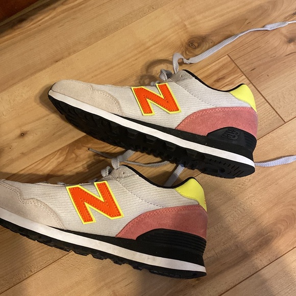 New Balance shoes - Picture 2 of 9